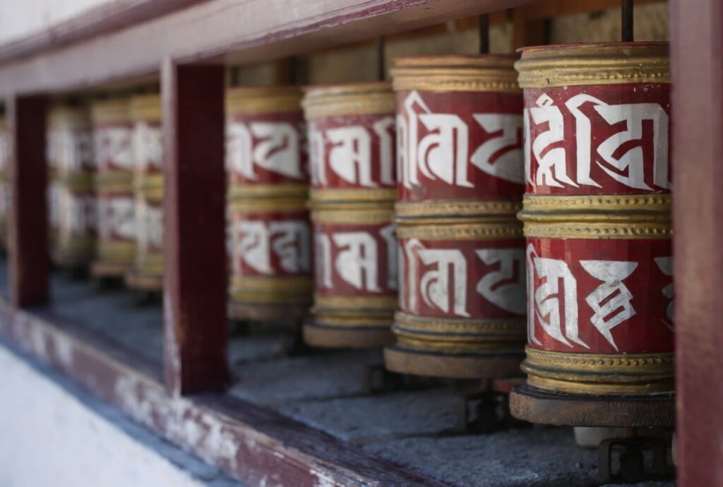 Monastères bouddhistes au Zanskar en Himalaya - Rouleaux à prière de Lamyuru
